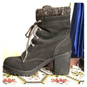 Heeled boots